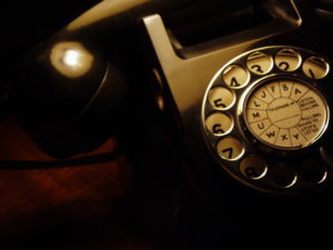 Picture of an old fashioned telephone